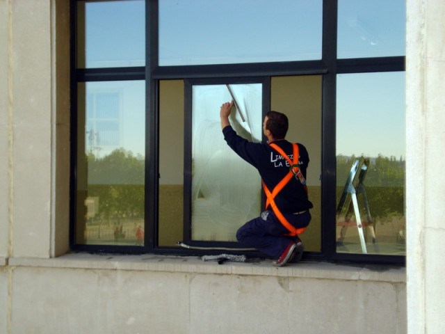 limpia-cristales-valladolid-640x480